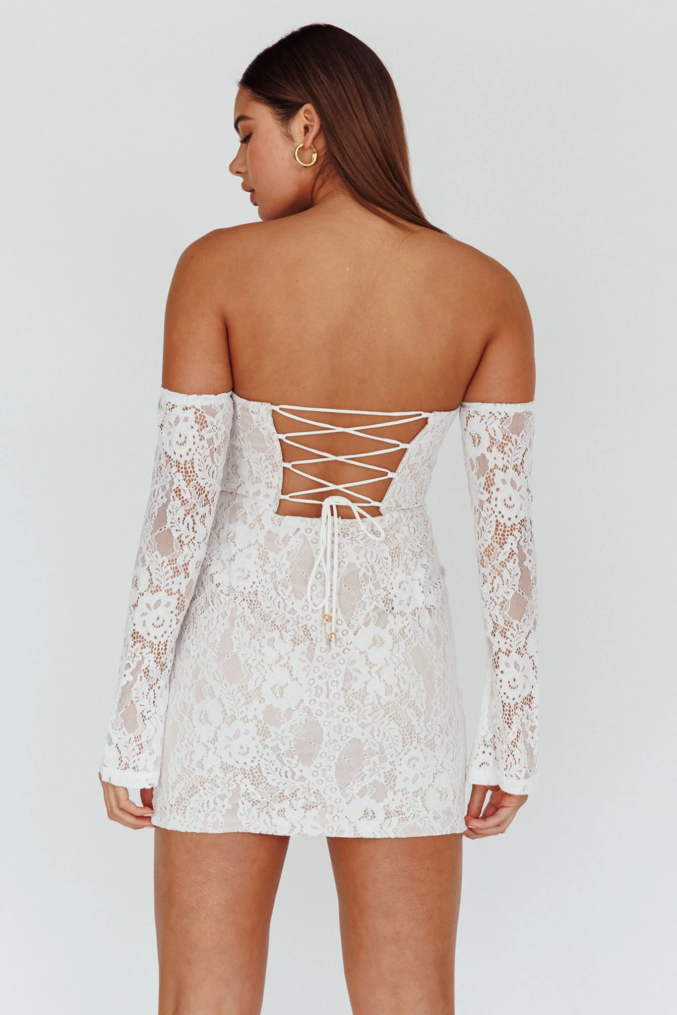 Nouveau U-Neckline Mini Dress Lace White - Seraphlike
