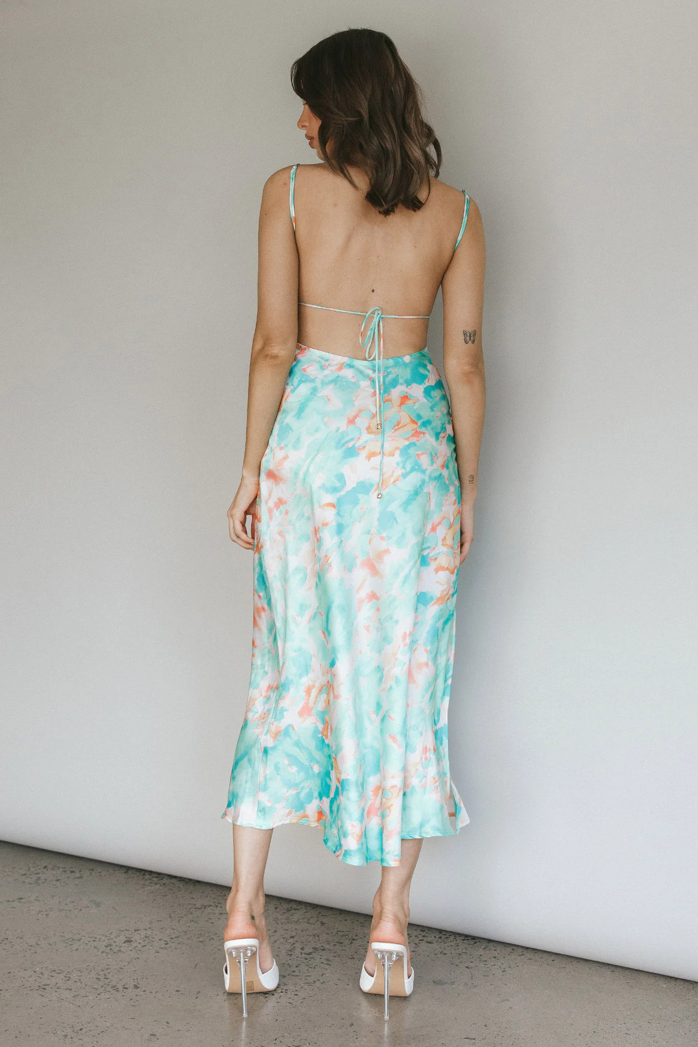 Dolce Life Low Back Midi Dress Floral Green - Seraphlike