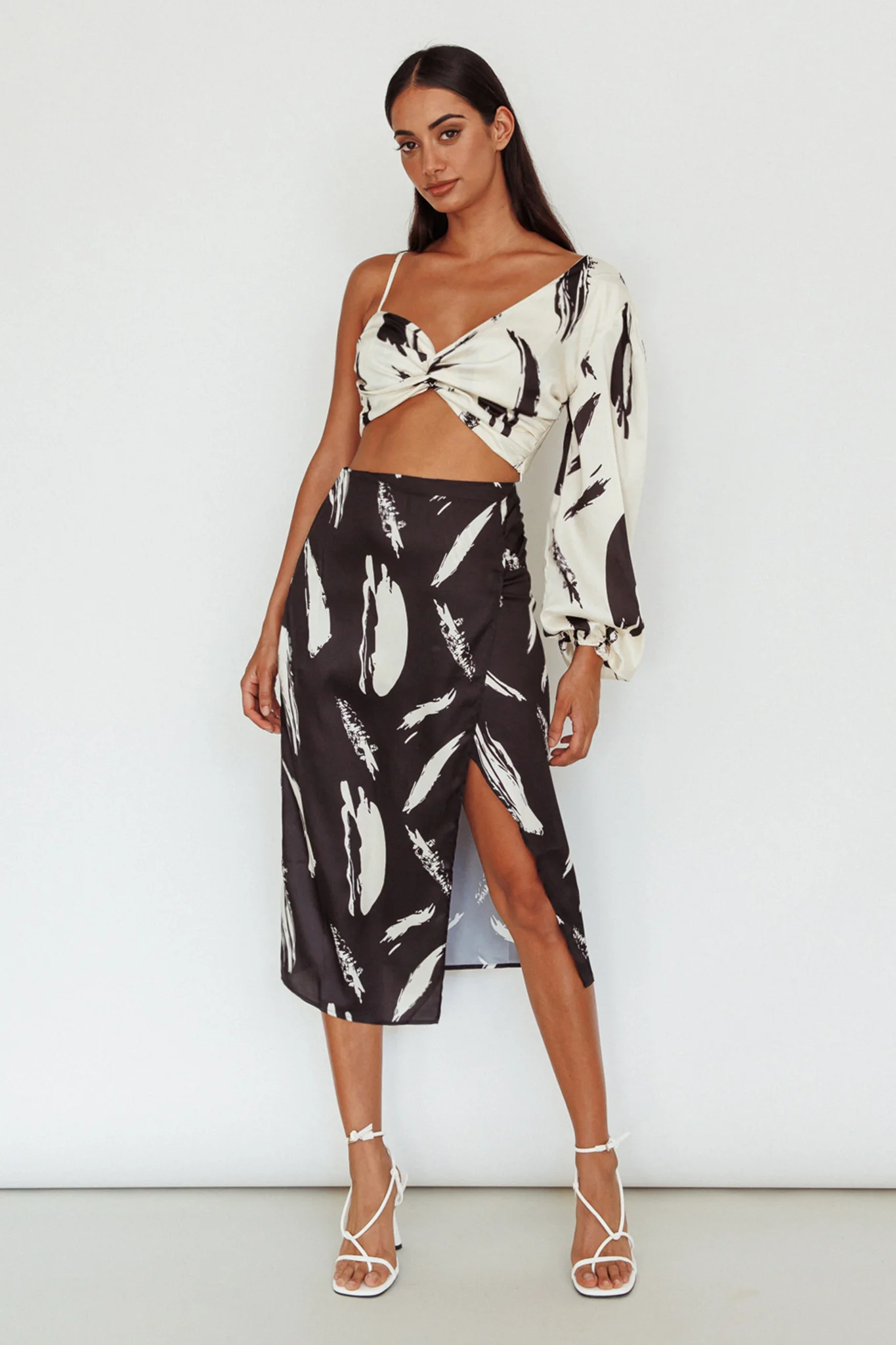 Amina Split Midi Skirt Printed Black - Seraphlike