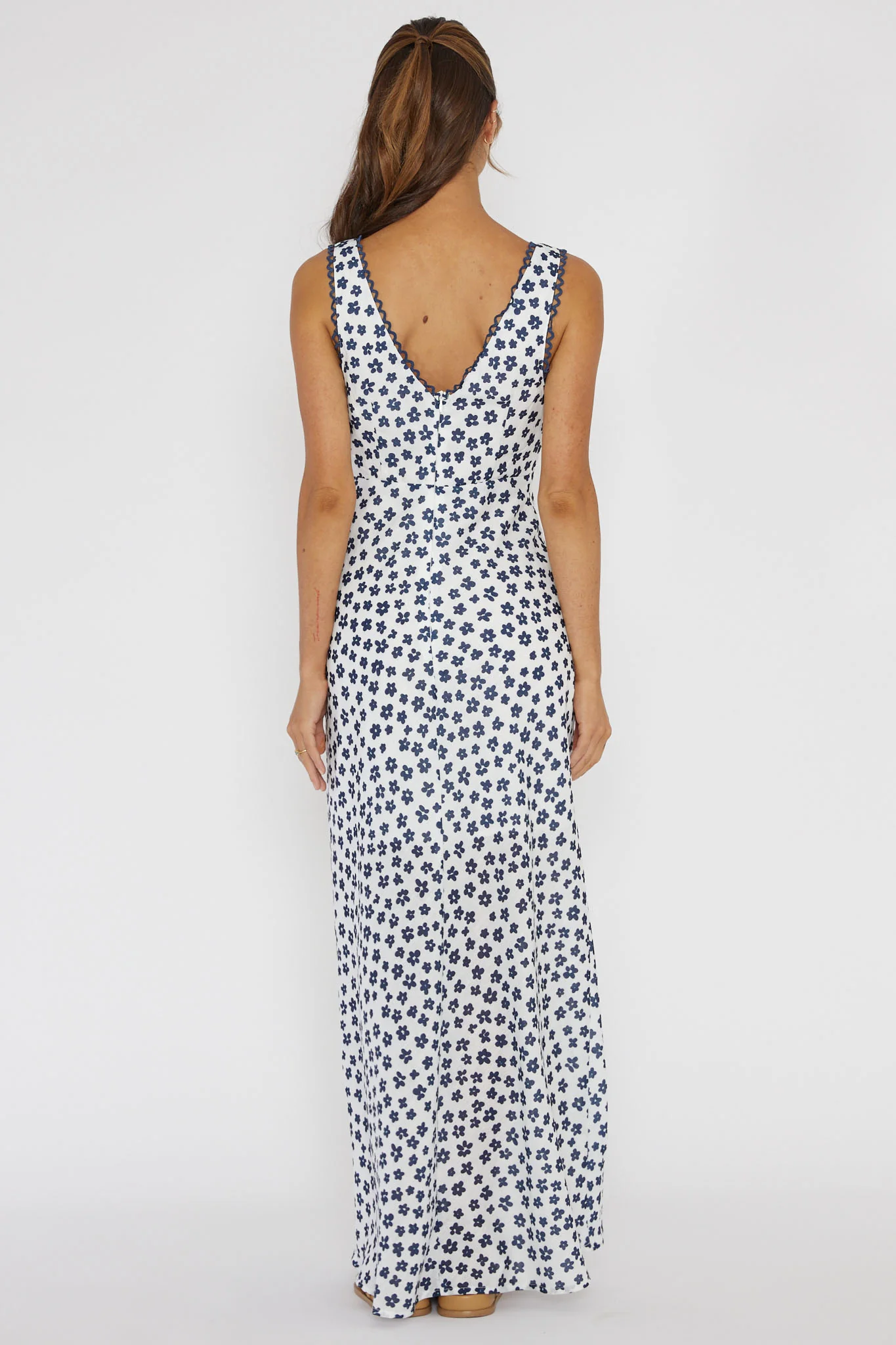 Miss Divine V-Neck Maxi Dress Flower Blue - Seraphlike