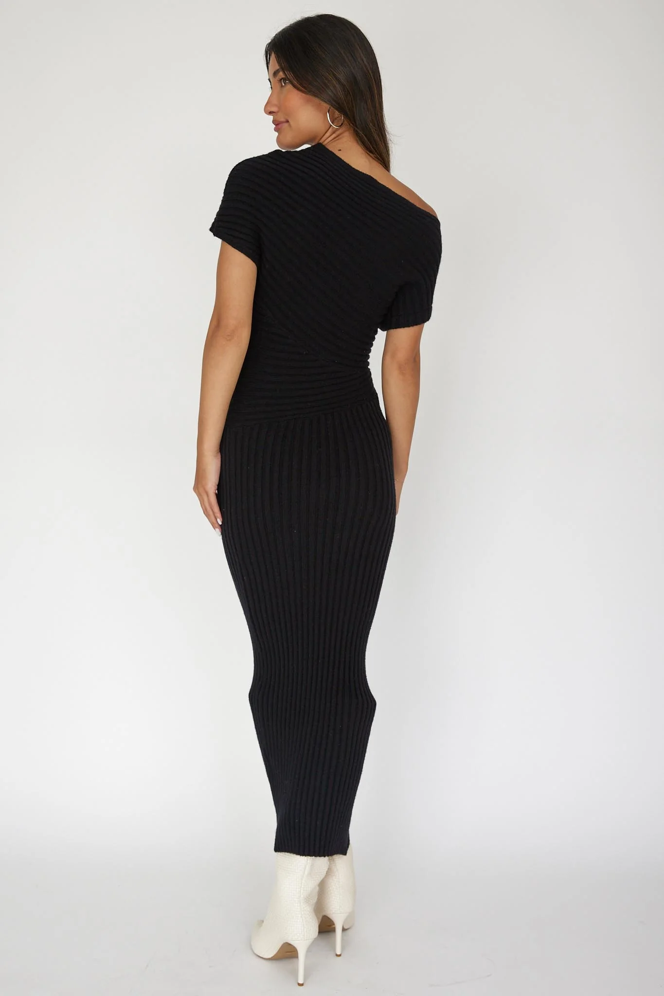 Kaelyn Asymmetric Neck Knit Maxi Dress Black - Seraphlike