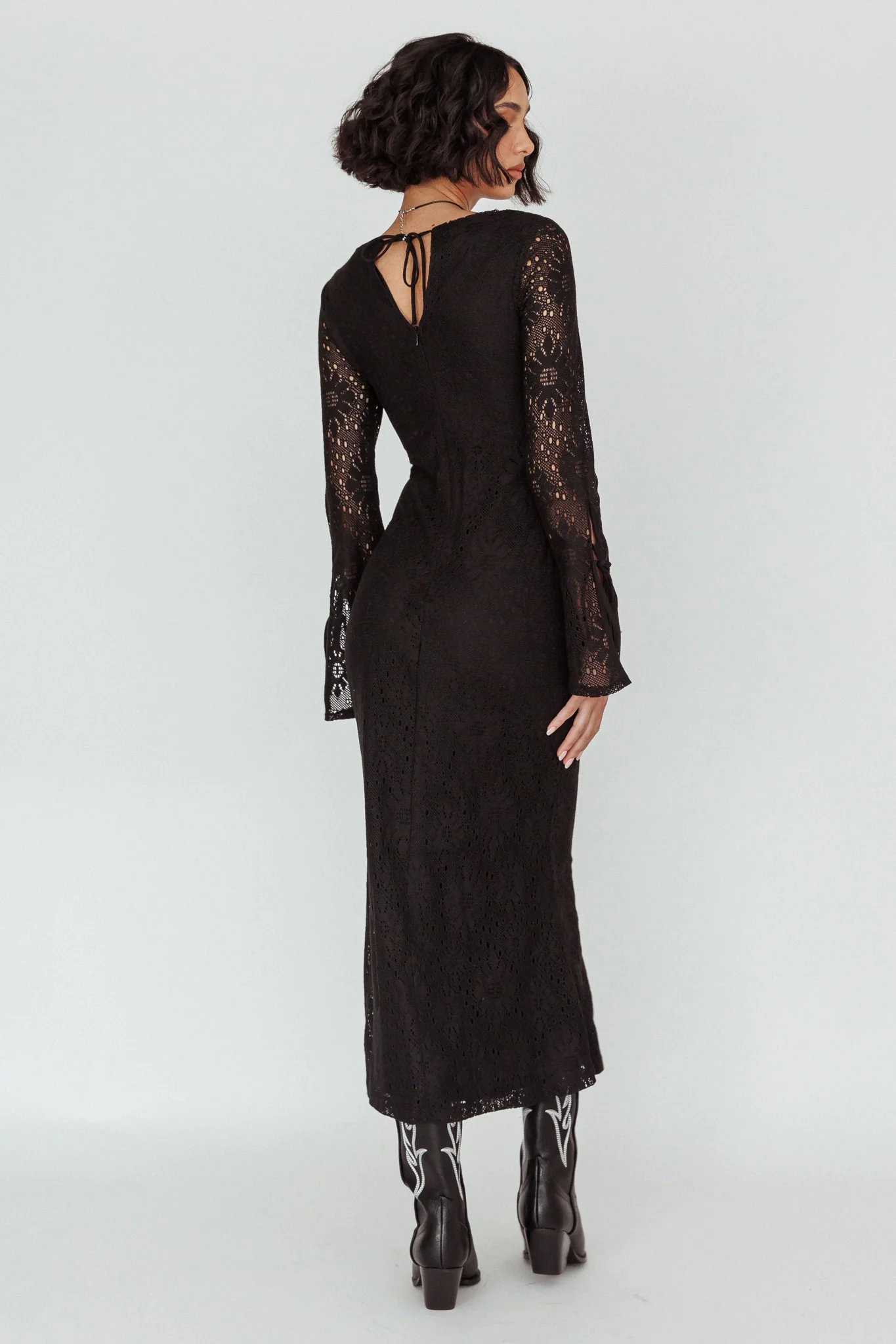 Kalia Long Sleeve Lace Midi Dress Black - Seraphlike