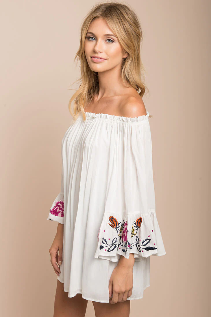Chella Throwback Floral Tunic White - Seraphlike