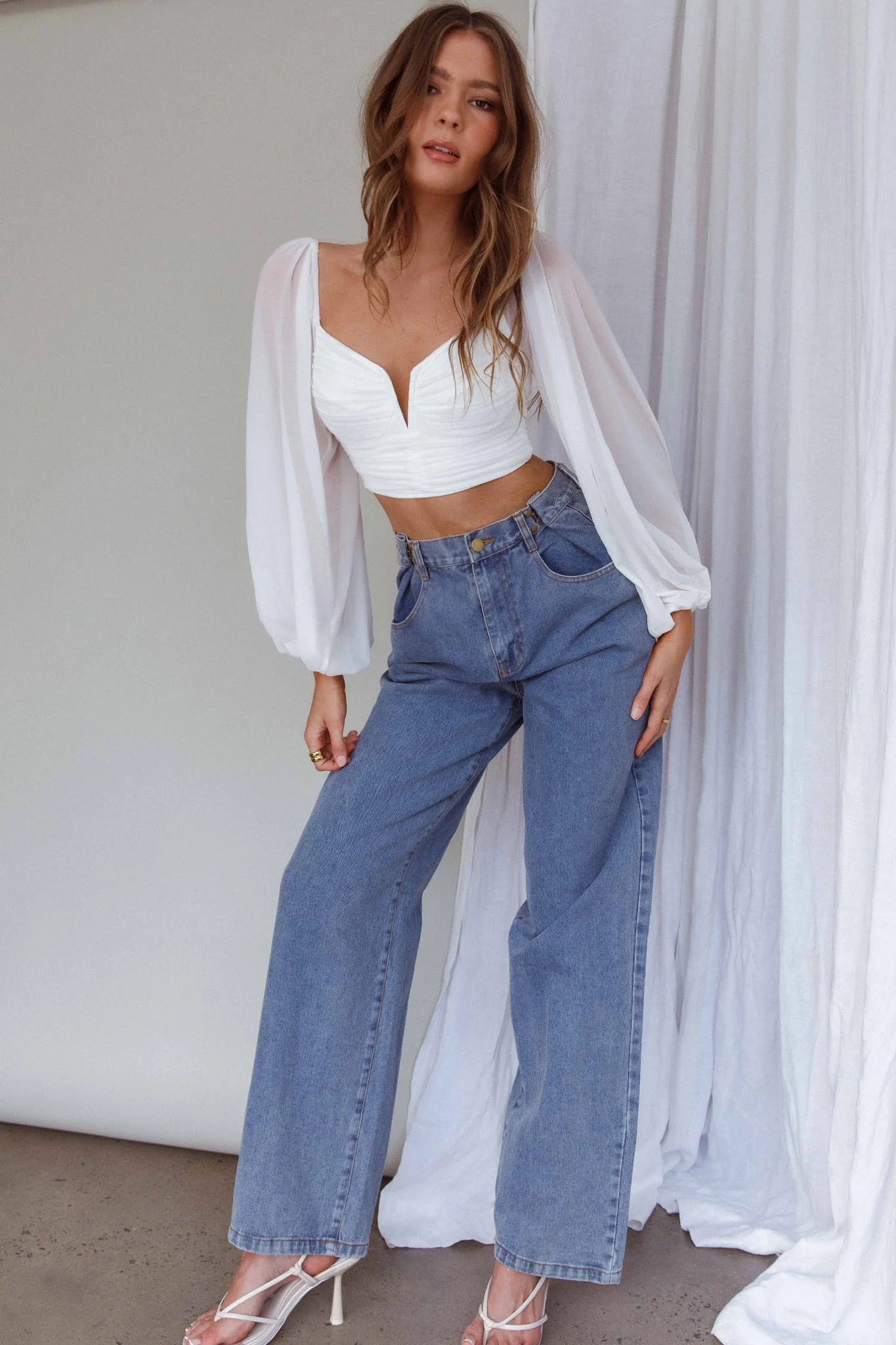 Tanner Long Sleeve Ruched Crop Top White - Seraphlike