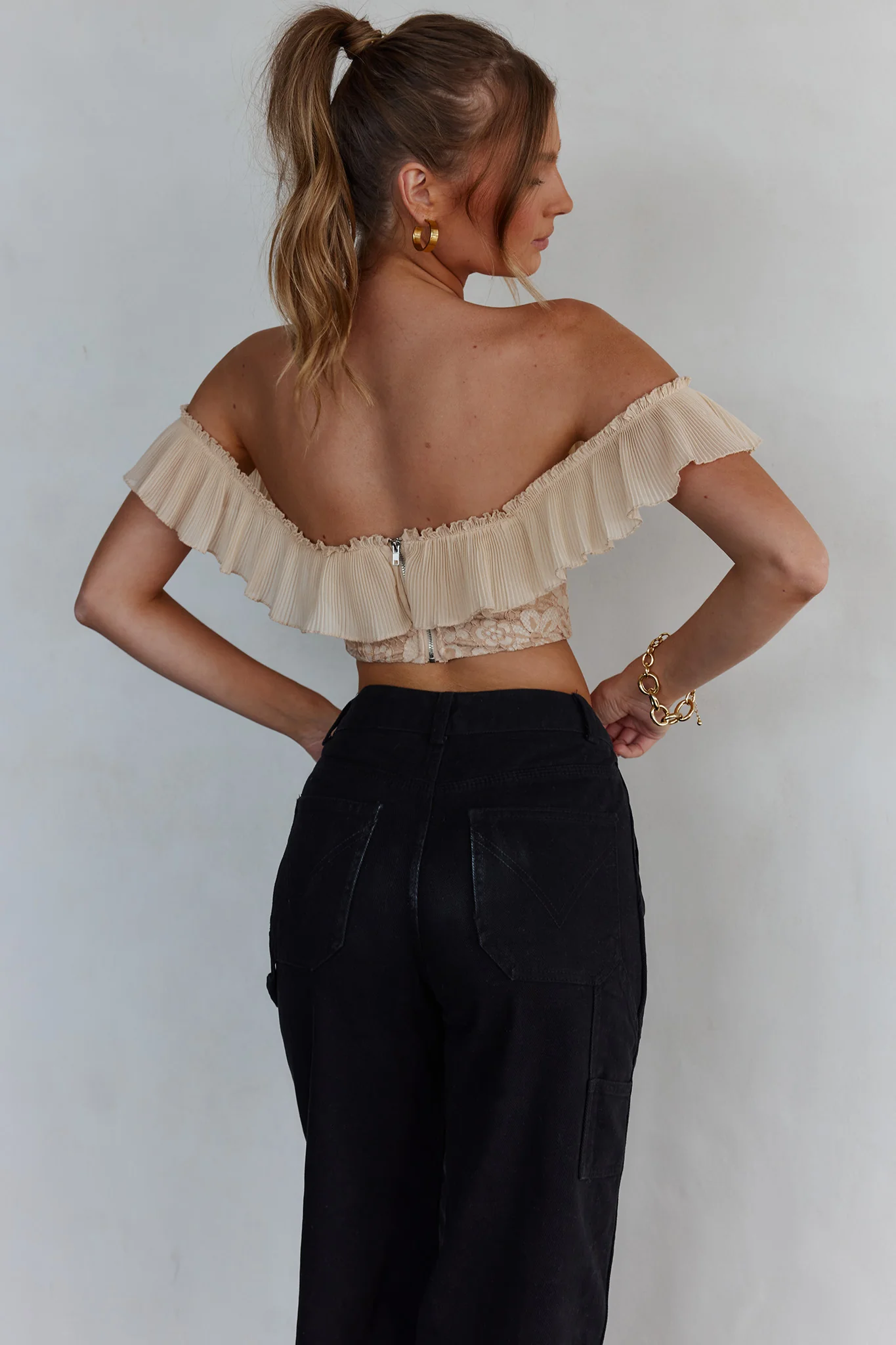 Dreamy On Or Off-Shoulder Frill Crop Top Nude - Seraphlike